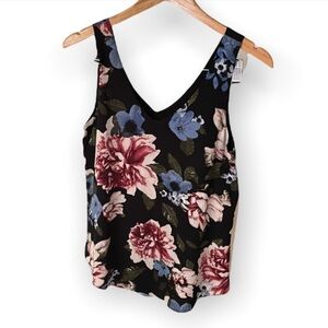 RW&CO Black Pink Floral V-neck Sleeveless Tank Blouse